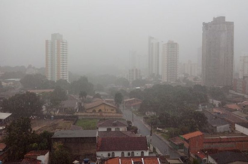 Frio surpreende cuiabanos e derruba temperaturas para 15°C neste domingo em Mato Grosso