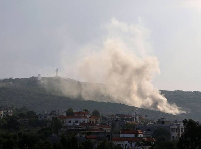 Israel bombardeia o sul do Líbano em retaliação a explosões na fronteira