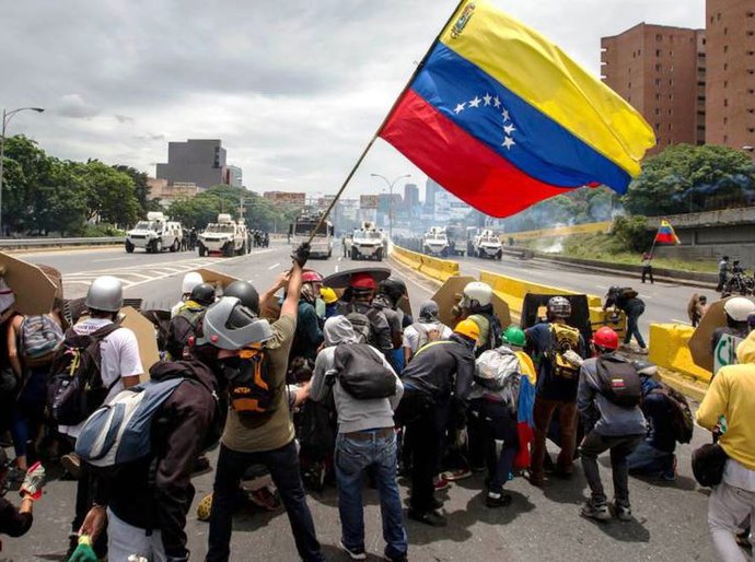 O debate entre Petro, Gutiérrez e Fajardo mostra a fragmentação eleitoral colombiana