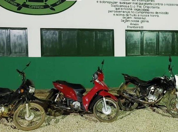 Operação integrada apreende três motocicletas que seriam levadas para a Bolívia