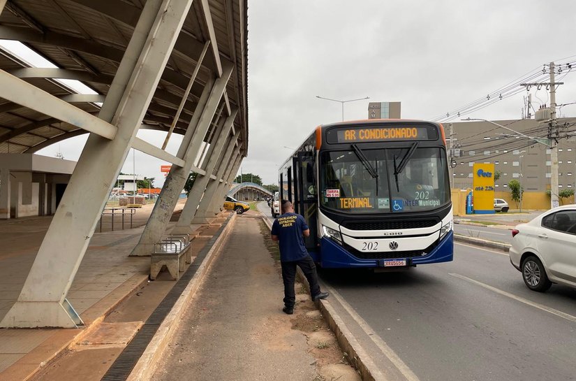 Ager realiza operação de fiscalização no transporte intermunicipal entre Cuiabá e Várzea Grande