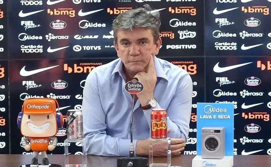 Relógio e roupas: os gastos de Andrés com o cartão do Corinthians