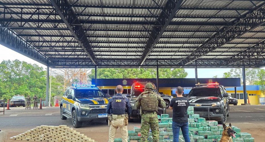 Forças de segurança apreendem 550 quilos de cocaína e causam R$ 9,9 milhões de prejuízo às facções