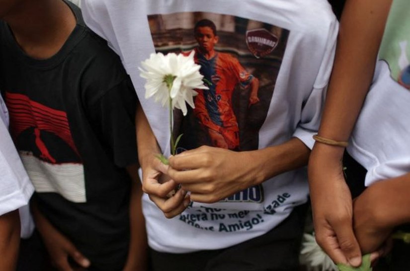 Por que envolvimento de policiais em mortes e megachacinas cresce no RJ