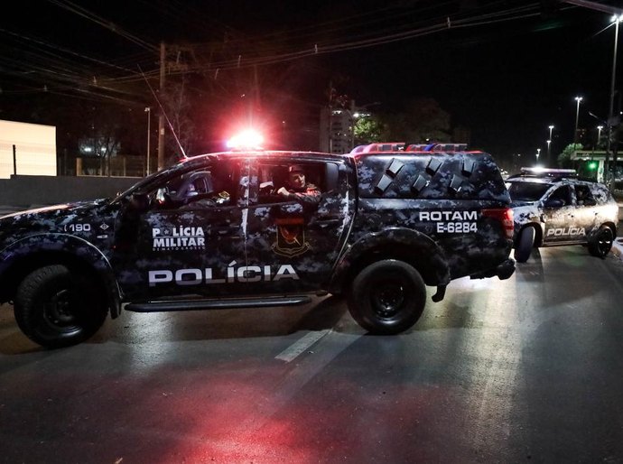 Foragido da Justiça é preso pela Rotam durante jogo de futebol em Cuiabá