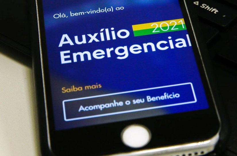 Caixa deve antecipar também a 4ª parcela do Auxílio Emergencial