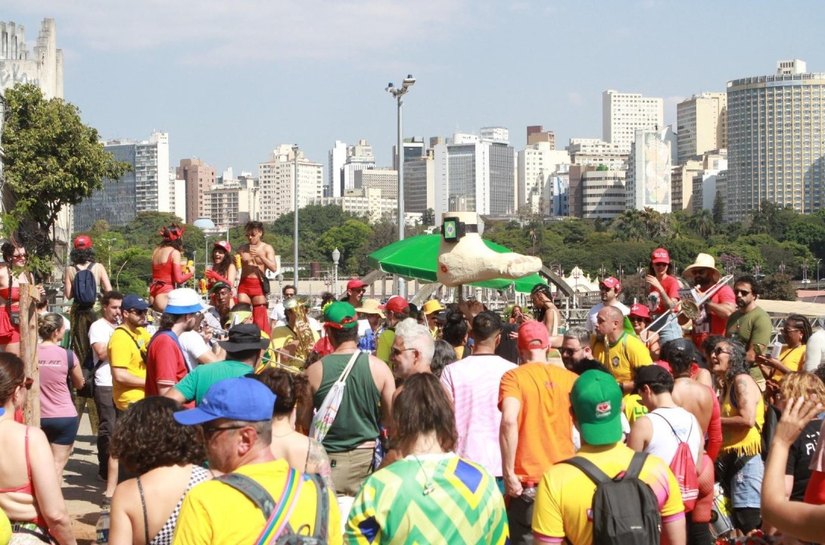 Esquerda vai às ruas em diversas capitais contra anistia e PEC da Blindagem