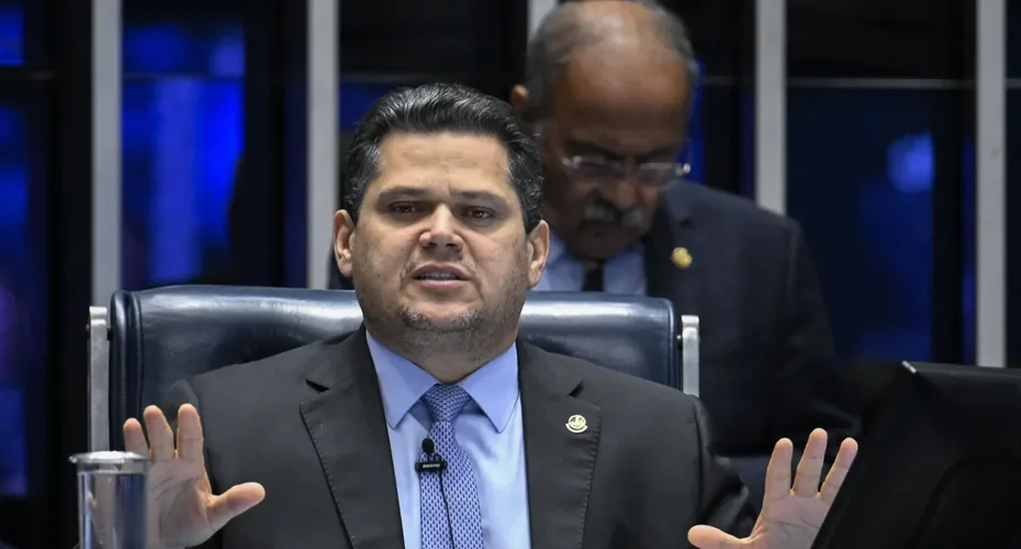 Sem acordo sobre maioridade penal, Alcolumbre tira de pauta a PEC da Segurança