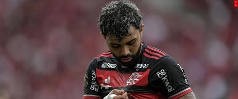 Gabigol confirma saída do Flamengo, alfineta diretoria e Tite