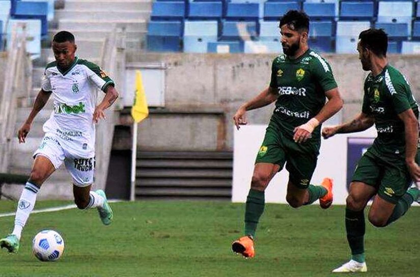 Cuiabá perde para o América-MG na Arena Pantanal por 2 a 0 pela 23ª rodada do brasileirão