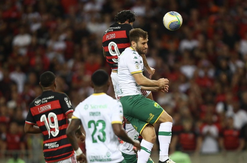 Flamengo fica no empate em casa com o Cuiabá em jogo disputado pela 15ª rodada