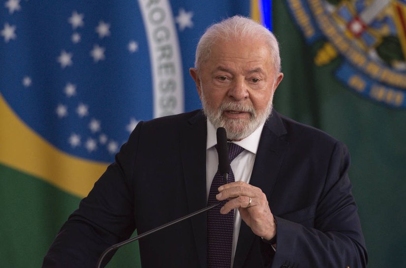 Lula diz que critério para vaga no STF não será gênero ou cor, mas “atender aos interesses do Brasil”