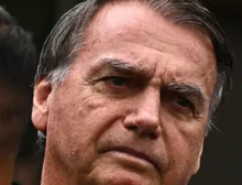 Defesa de Bolsonaro usa voto de Fux para pedir redução da pena