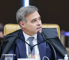 Mendonça abrirá procedimento para apurar troca na PF no caso Lulinha