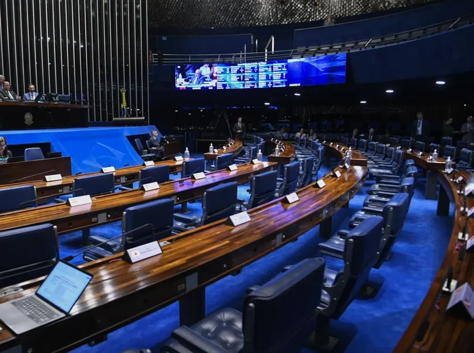 Oposição no Senado reforça ofensiva para derrubar aumento do IOF