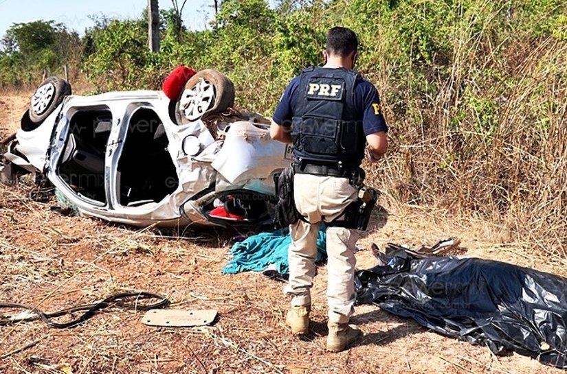 Veja Fotos: Capotamento na BR-163 ocorrido no sábado, 15, mata gerente do Stúdio Z de Sinop de 34 e seu filho de 3