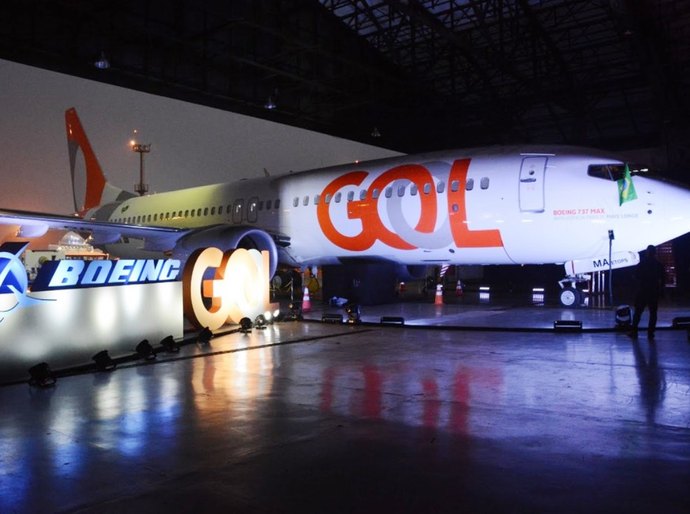 Gol retoma voos comerciais com Boeing 737 Max no Brasil