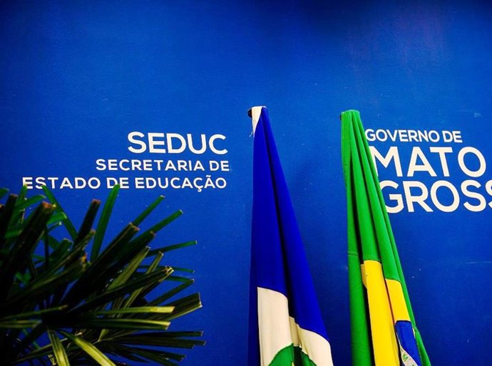 Novo calendário escolar prevê retorno às aulas presenciais em 1º de fevereiro de 2021