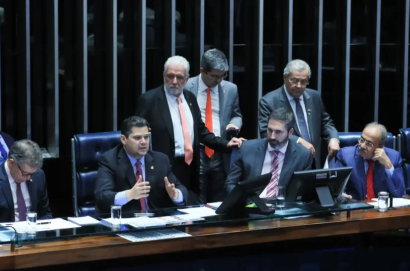 Senado aprova PEC que inclui guarda municipal na segurança pública