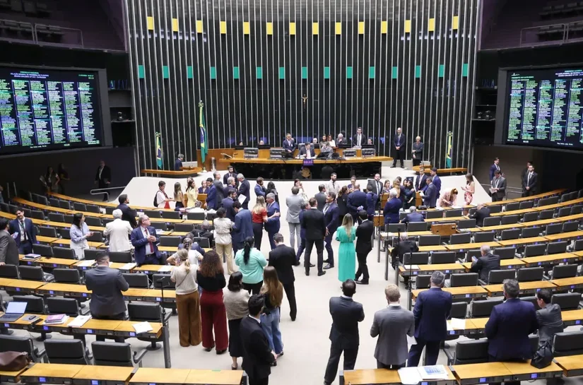 Congresso derruba veto que proibia repasses a municípios inadimplentes