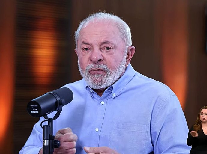 Lula passa por novo procedimento em hospital em Brasília