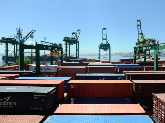 Brasil e EUA definem data de reunião para discutir tarifaço