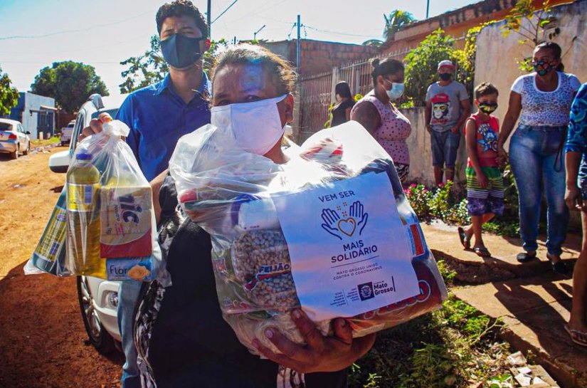Entidades filantrópicas recebem alimentos e cobertores em ação do Governo de MT