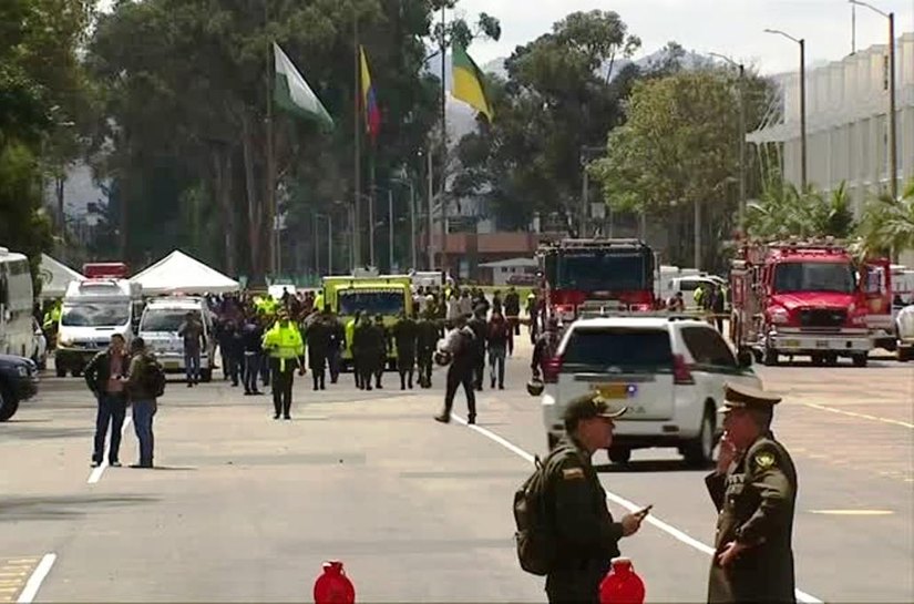 Colômbia prende oito rebeldes do ELN acusados de bombardear academia de polícia