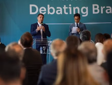 Ministros do STF classificam como 'graves' e 'absurdas' declarações de Flávio Bolsonaro sobre urnas eletrônicas