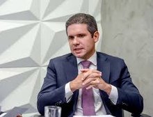 Hugo confirma a líderes que vai pautar anistia