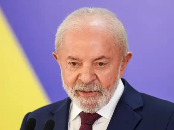 Lula sanciona reajuste de 8% para servidores do Judiciário em 2026, mas veta novo aumento para 2027 e 2028