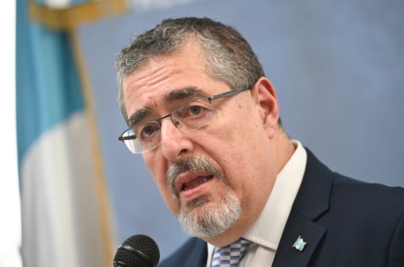 O presidente eleito da Guatemala, Bernardo Arévalo, denuncia um “golpe de Estado” para impedi-lo de assumir o cargo