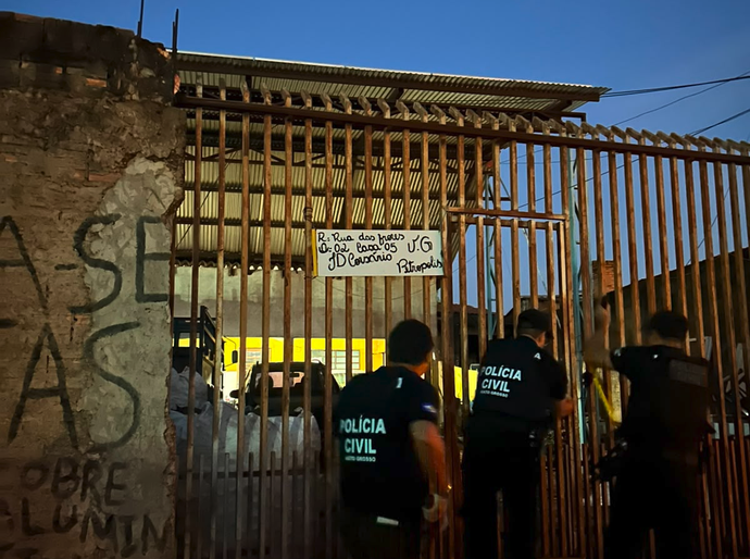 Polícia Civil cumpre 48 ordens judiciais contra integrantes de facção criminosa envolvida com tráfico e lavagem de dinheiro