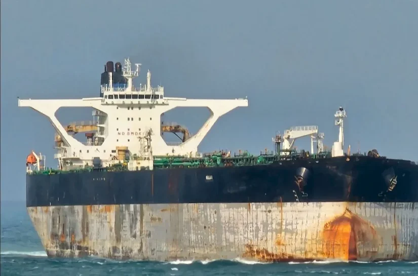 Rússia pede que EUA parem de perseguir petroleiro perto da Venezuela