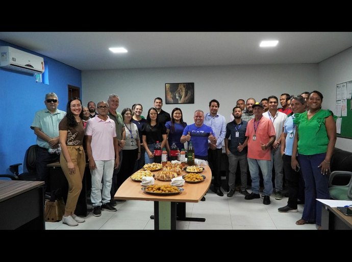 Chico 2000 se reúne com servidores para 'café com presidente'
