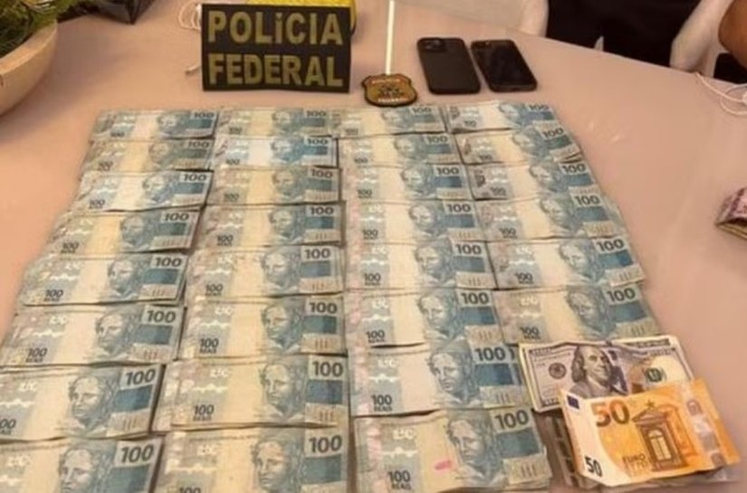 PF apreende mais de R$ 67 mil em espécie na casa e no gabinete do governador do Tocantins