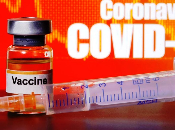 Pfizer e BioNTech dizem que sua vacina contra covid-19 é 90% eficaz