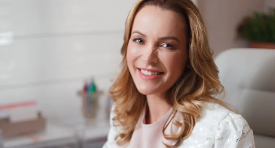 Médica ré por matar verdureiro ligada a esquema milionário de fraudes médicas; CRM aciona Polícia