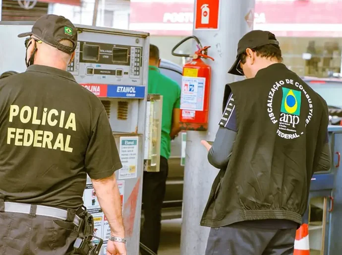 Operação da PF investiga alta de combustíveis em 11 estados e no DF
