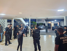 Polícia Civil desarticula célula de facção criminosa que promovia treinamento armado para membros em MT