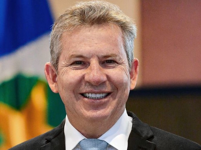 Mauro dispara a 54,9%, enquanto Medeiros encosta em Janaína e acirra briga pela 2ª vaga ao Senado em MT