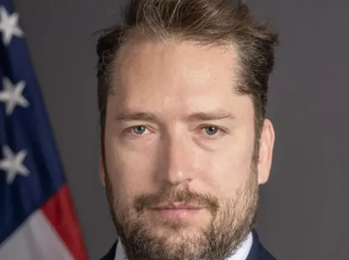 Por que Lula proibiu o assessor de Trump que queria visitar Bolsonaro de entrar no Brasil