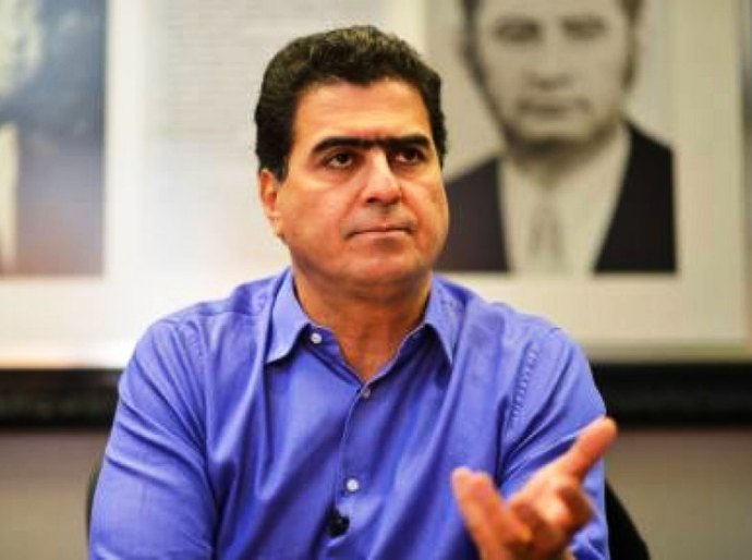 No fundo do ‘poço’, Emanuel Pinheiro e mais 3 de seus secretários são alvos do MP, em improbidade administrativa