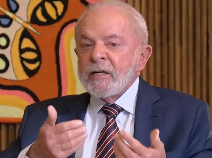 Lula diz que vai liberar R$30 bi para empresas afetadas por tarifas dos EUA
