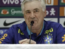 Ancelotti elogia medalhões e planeja futuro de Estêvão na Seleção