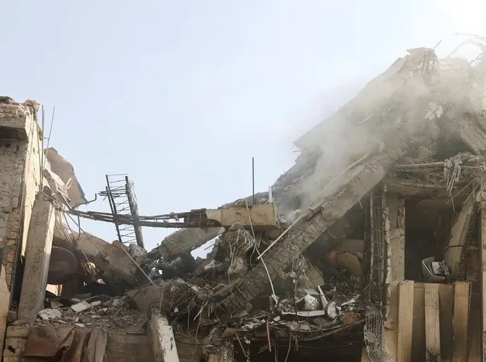 Israel ataca capital do Irã causando explosões no centro