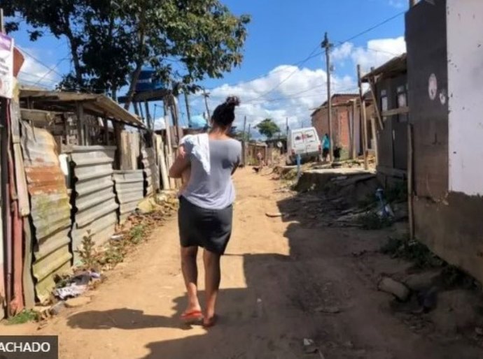 A luta das mães solo para criar os filhos e construir o próprio bairro em São Paulo