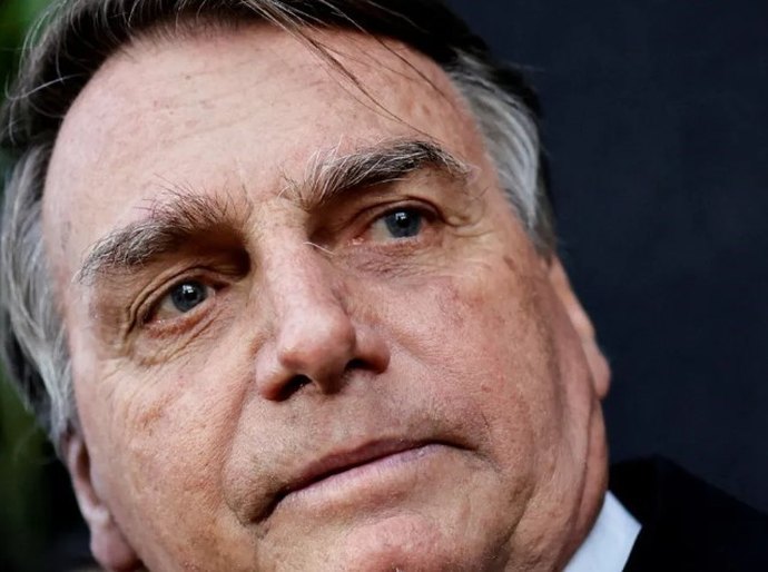 Indiciado, Bolsonaro vai ao STF contra vazamentos e pede acesso aos autos