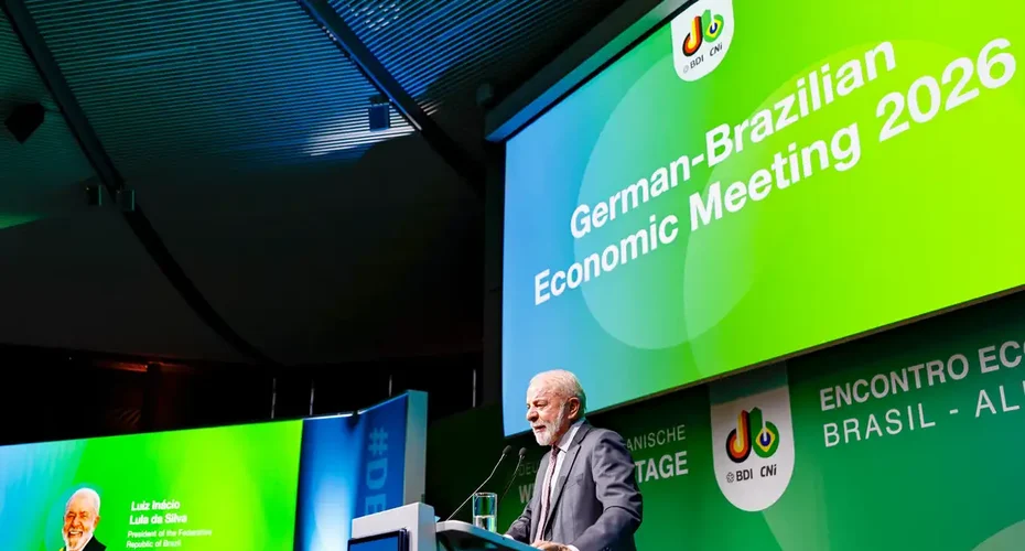 Lula fala em reciprocidade após expulsão de delegado dos EUA