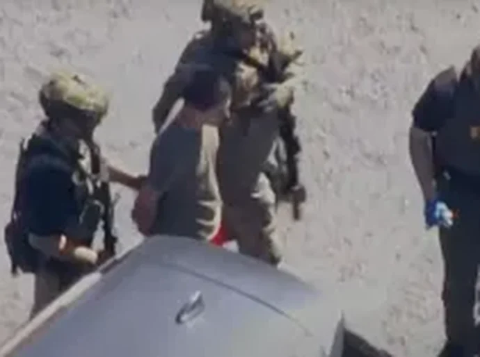 Suspeito de vazar documentos do Pentágono é preso